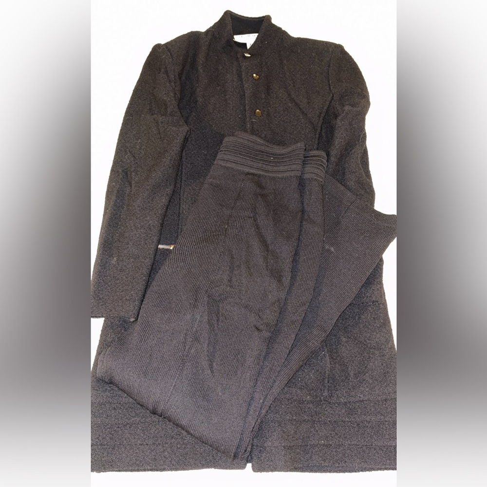 St. John Sport by Marie Gray Charcoal Set